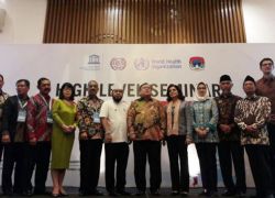 Walikota Bengkulu Helmi Hasan menandatangani Piagam Jaringan Walikota Indonesia Menuju Kota Inklusi