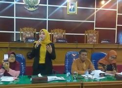 Kuliah Umum DPRD Kota Bersama Mahasiswa Bengkulu