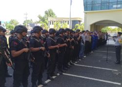 Hukum